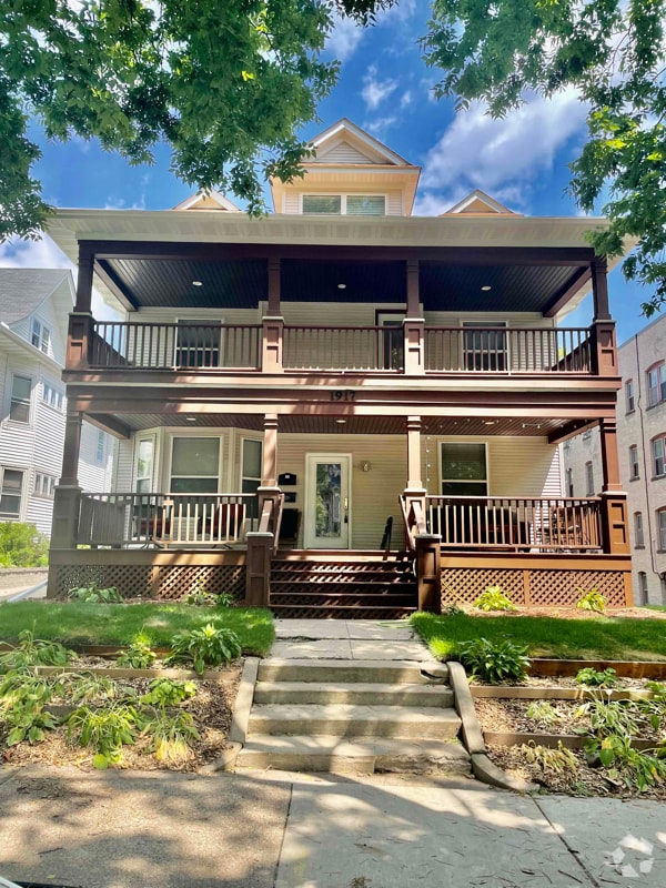 Building Photo - 1917 Fremont Ave S Rental