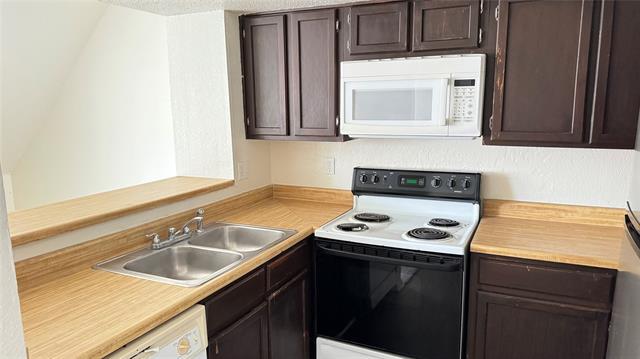 Photo - 9833 Walnut St Unit 201