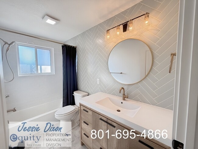 Photo - 586 E 4300 S St