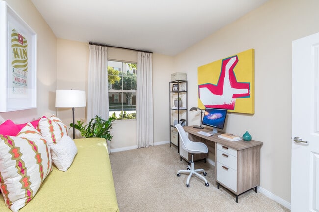 Esperanza Apartment Homes