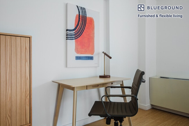 Photo - 360 W 34th St.