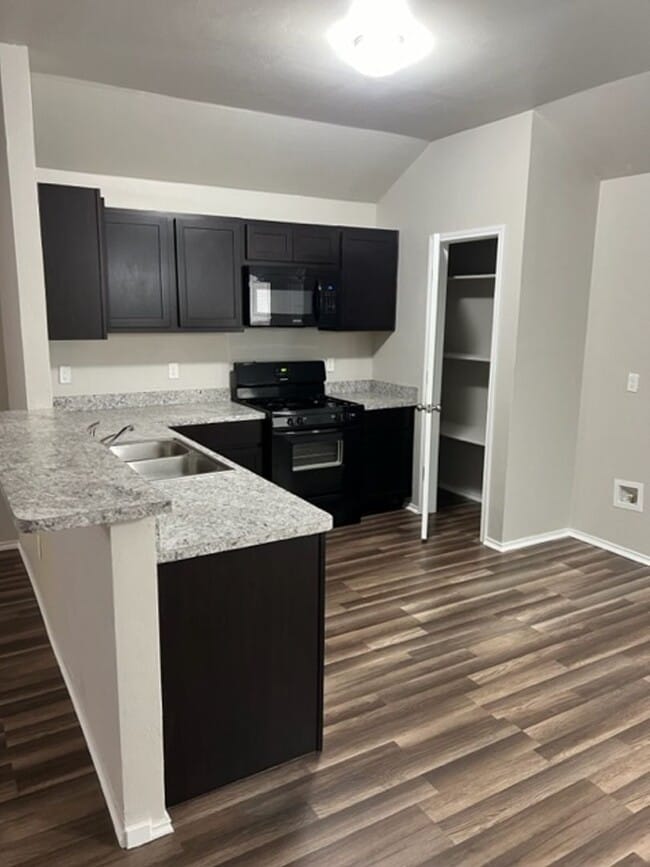 Photo - Updated Flooring and Paint - Mustang Schools