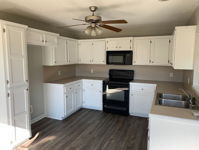 Photo - 329 Gathering House Dr