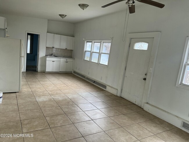 Photo - 919 Lakewood Farmingdale Rd