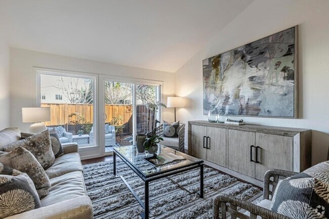 Building Photo - 10995 Northseal Square Rental