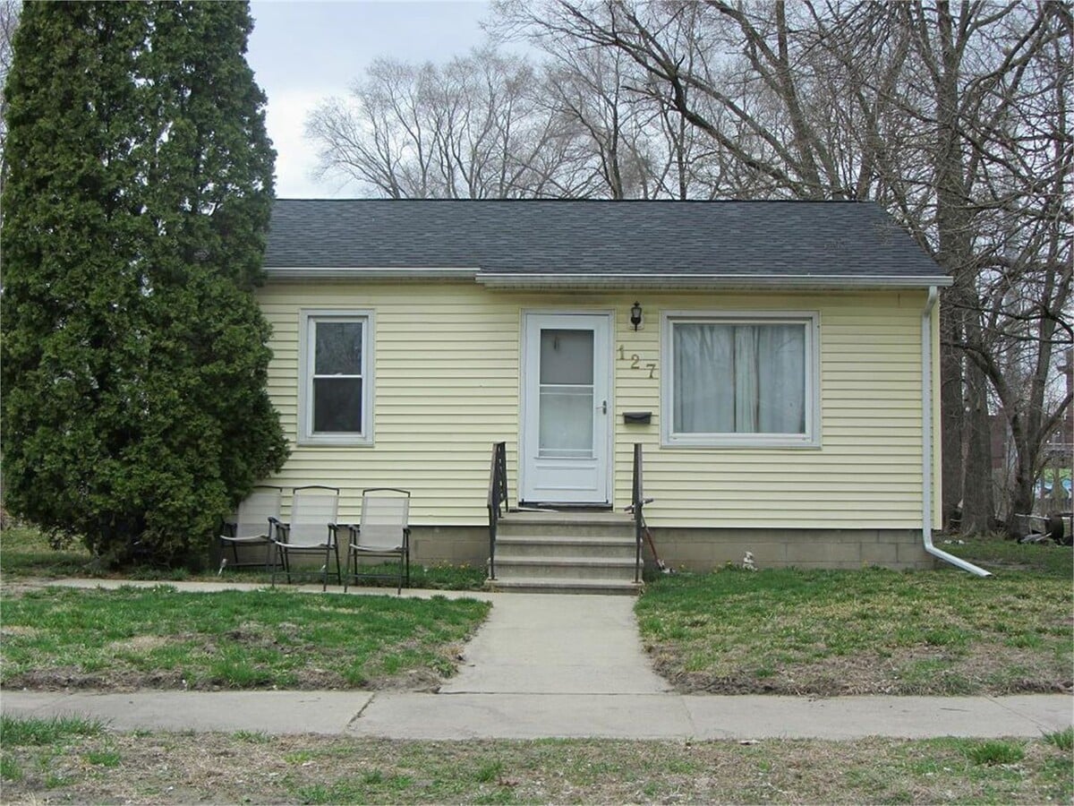 Photo - 127 Quincy St