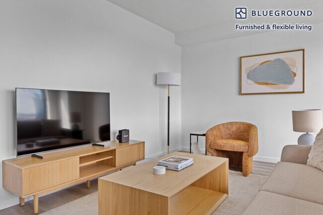 20 Waterside Plaza Unit SI FL15-ID979