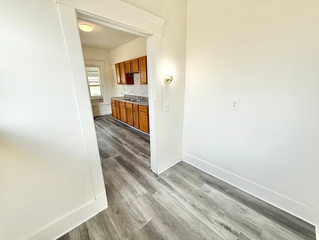 Photo - 921 17th St NW