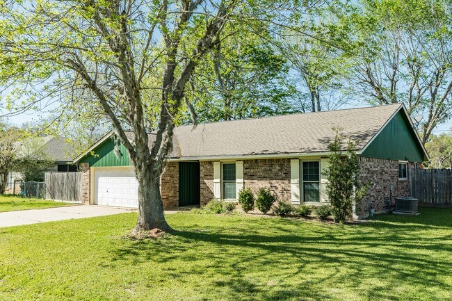 Photo - 530 Tall Timber Dr
