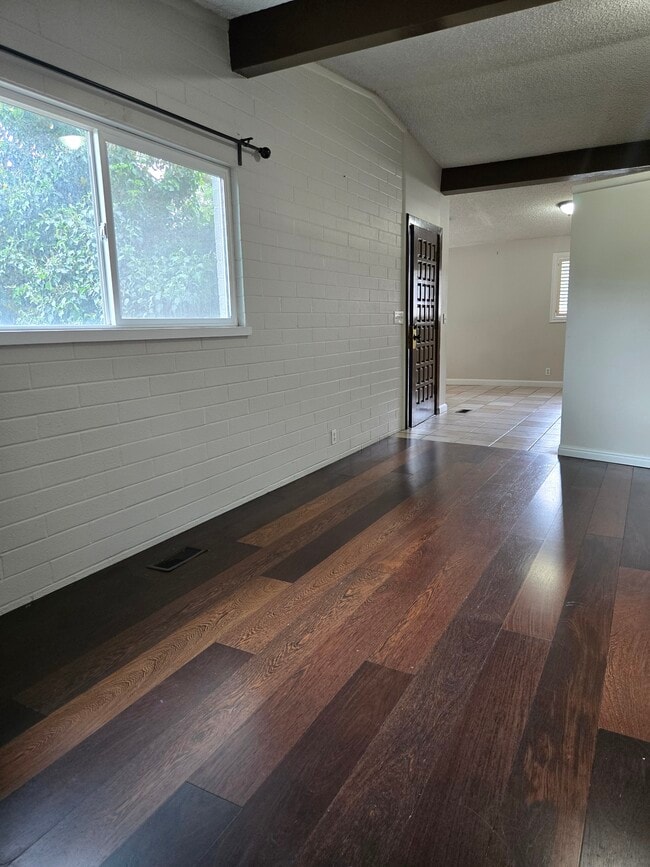 Photo - 2564 E Wren Rd