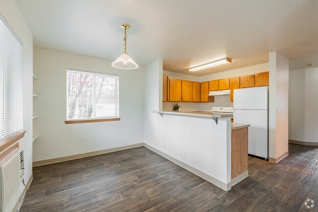 2BA, 2BA - 950SF - dining Room