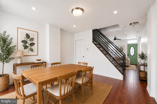 Photo - 2318 E Letterly St