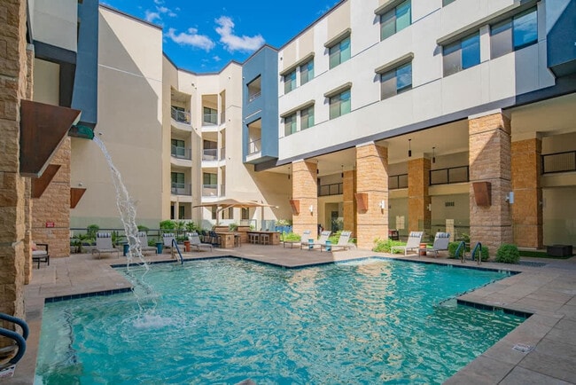 Building Photo - 15501 N Dial Blvd Unit ID1263143P Rental