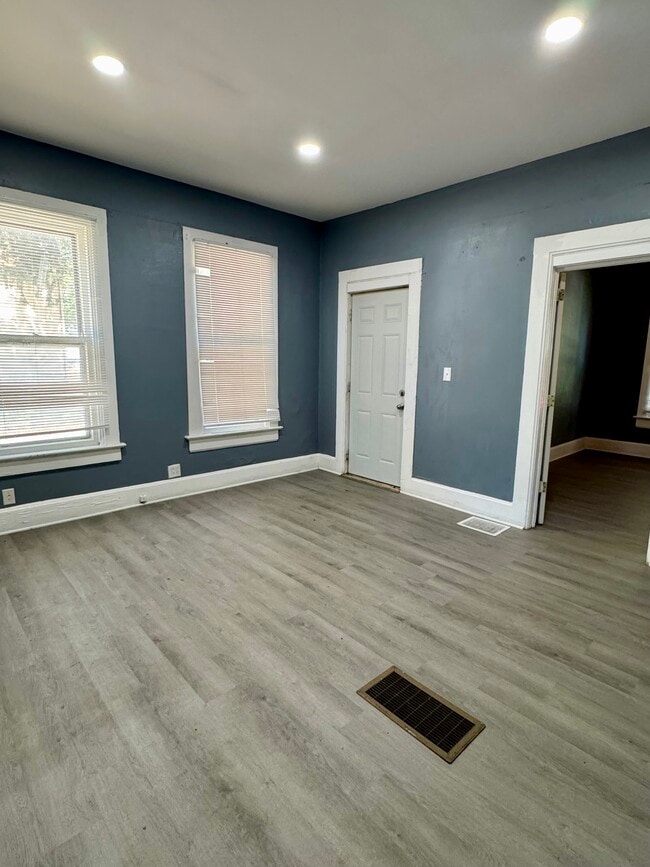 Photo - 1529 W 6th St Unit 1529