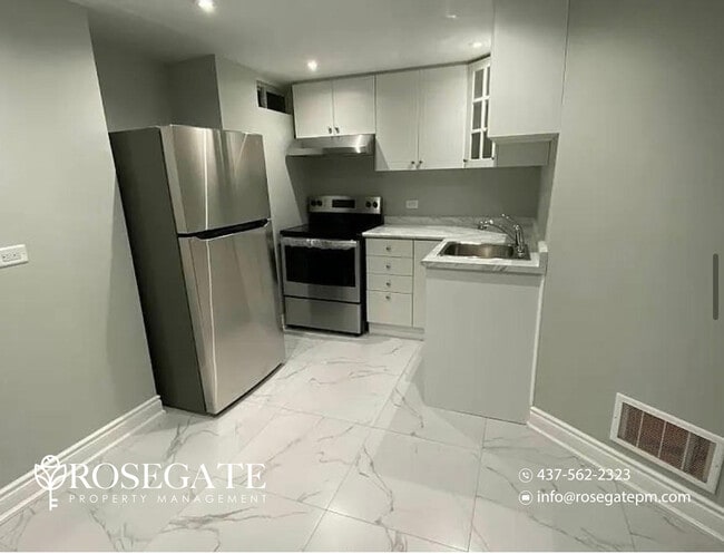 Building Photo - Modern 2-Bedroom Basement Apartment with In-Unit Laundry – Mississauga Unit 2