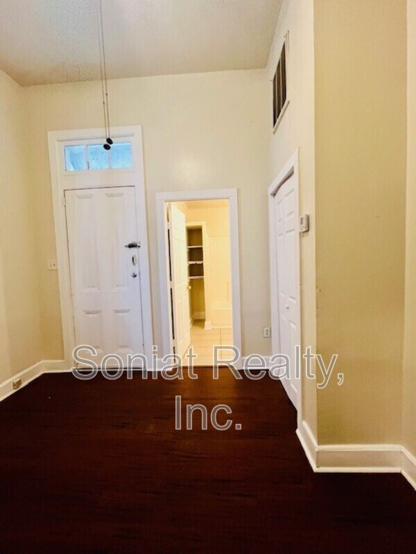 4532 S Robertson St Condo Condo for Rent in New Orleans, LA