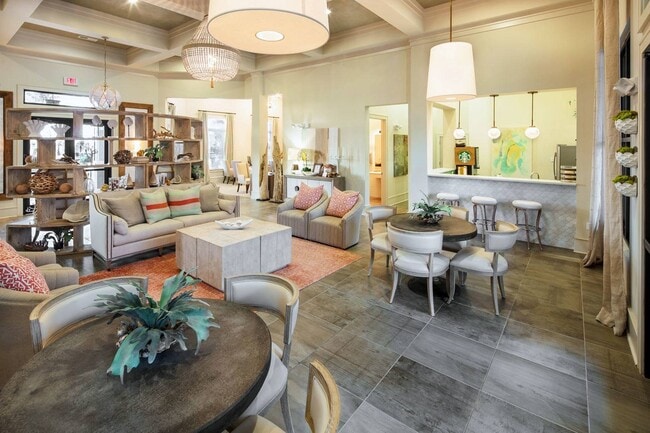 Leasing Center