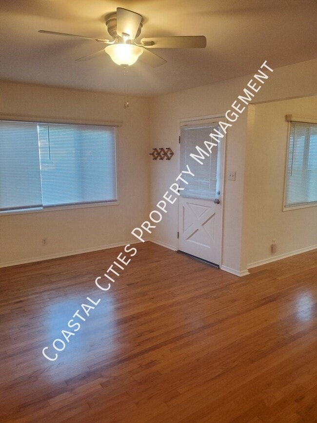 Photo - 4408 Ostrom Ave