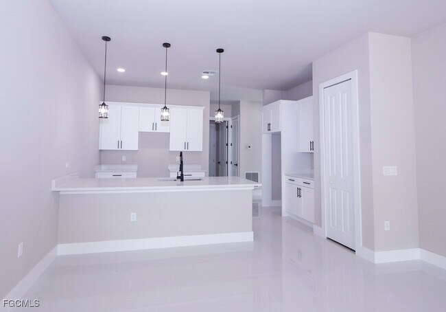 219 Greenbriar Blvd