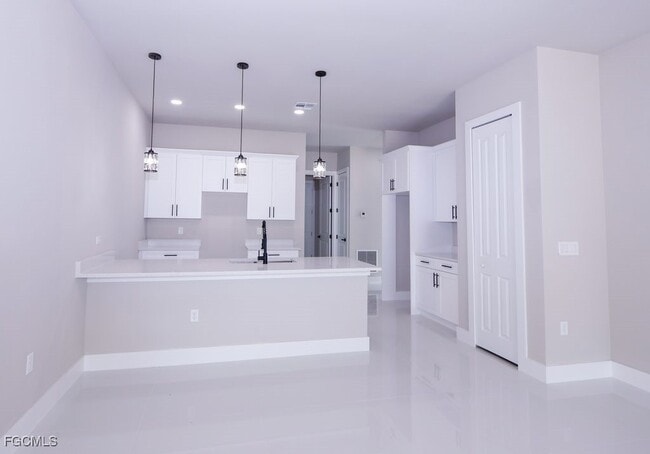 Photo - 219 Greenbriar Blvd