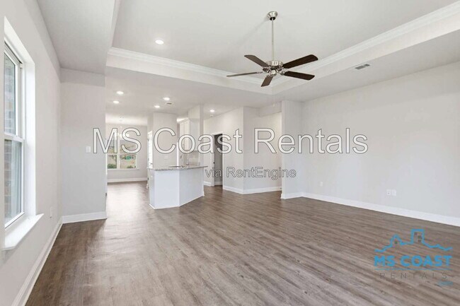 Photo - 5543 Overland Dr