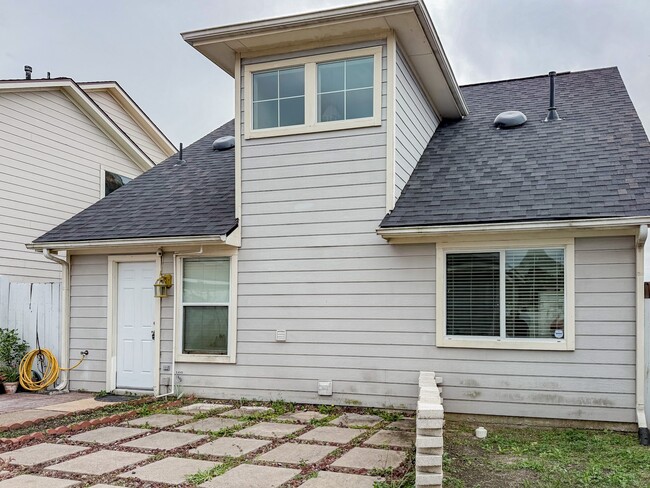 Photo - 20935 Young Meadows Way