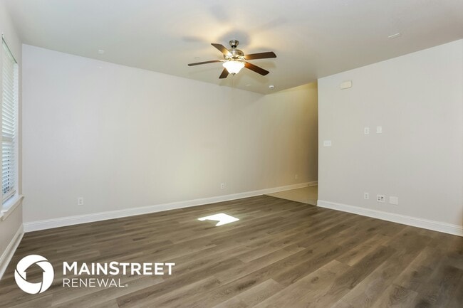 Photo - 1007 Brook Forest Ln