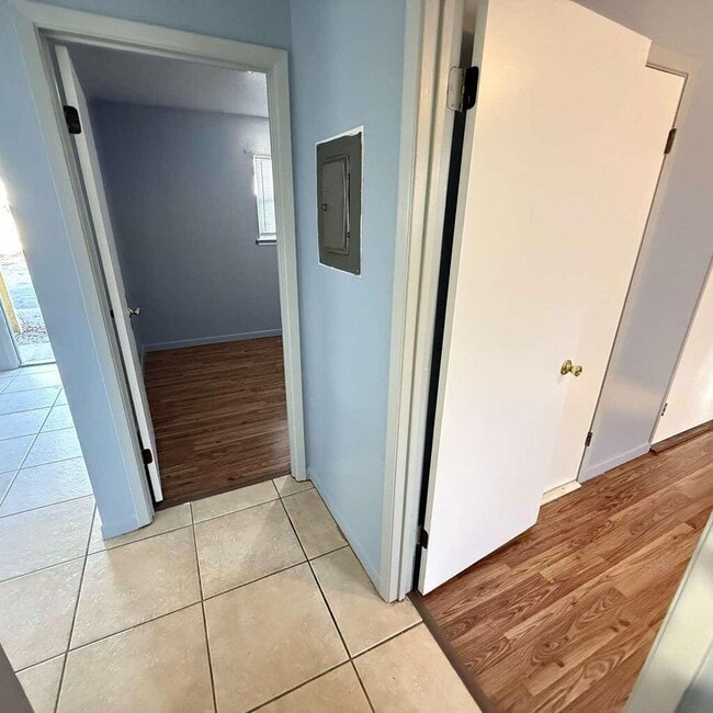 Photo - 824 Tanager Rd Unit B