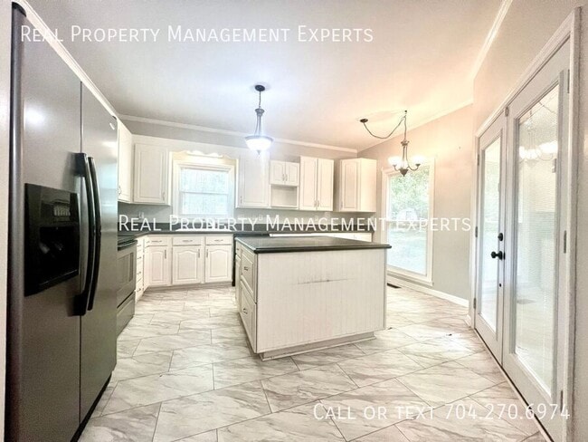 Photo - 7301 Gilead Rd