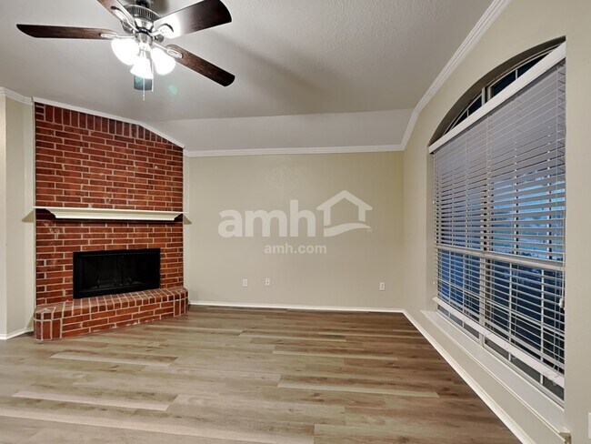 Photo - 1220 Weaver St