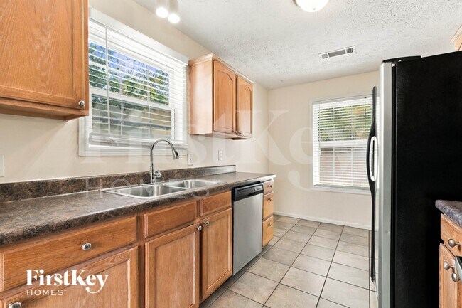 7437 Dogwood Trail
