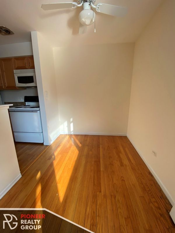 6725 N Sheridan Rd Unit 202