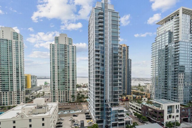 Photo - 1240 India St