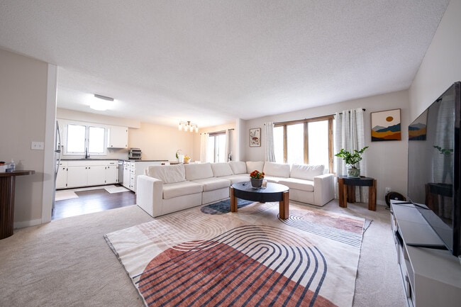 Photo - 16503 Franklin Trail SE