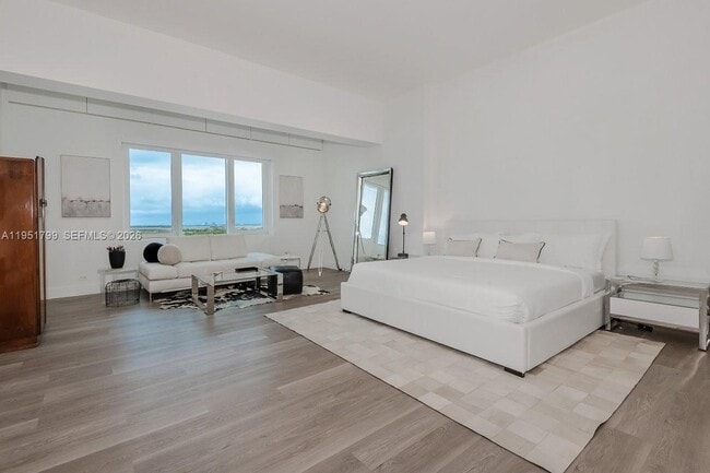 Building Photo - 2301 Collins Ave Unit 1636