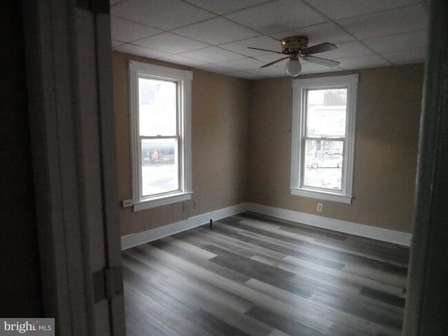 Photo - 707 Wood Ave Unit APT 1
