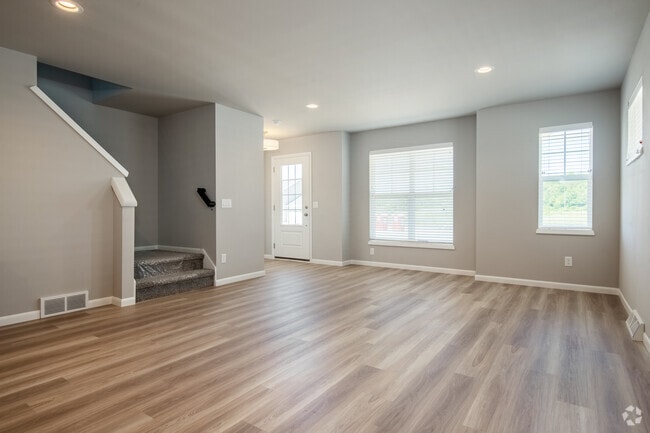 3BR, 2.5BA - 1615SF