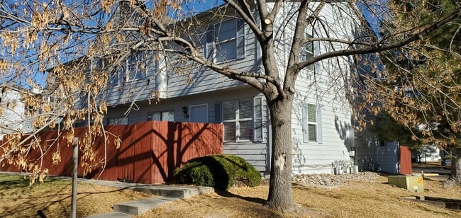 Building Photo - 1310 Firefly Cir Unit 1310 Firefly Circle