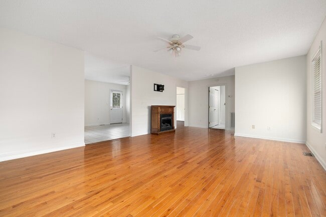311 S Cedar Ave