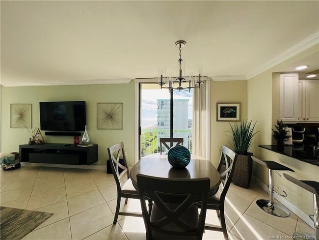 Building Photo - 9900 S Ocean Dr Unit 810