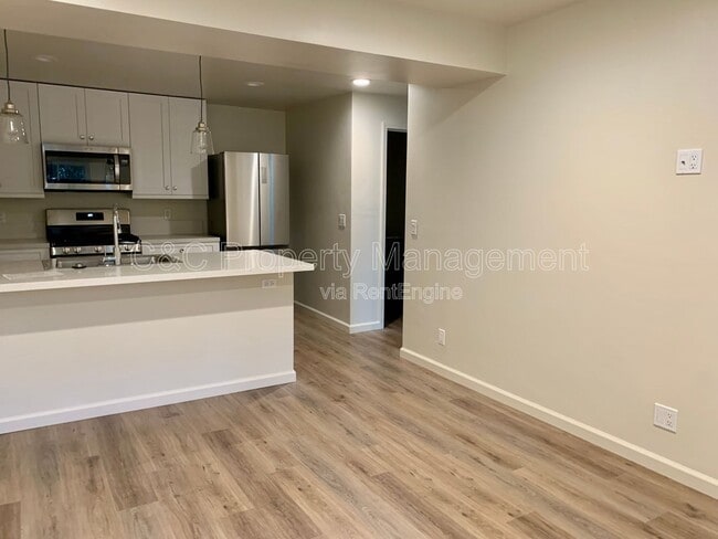 Photo - 950 Lighthouse Ave Unit E