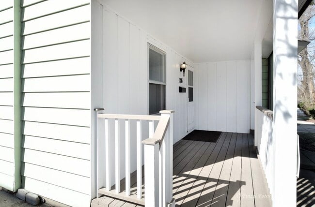 Photo - 286 Villa St