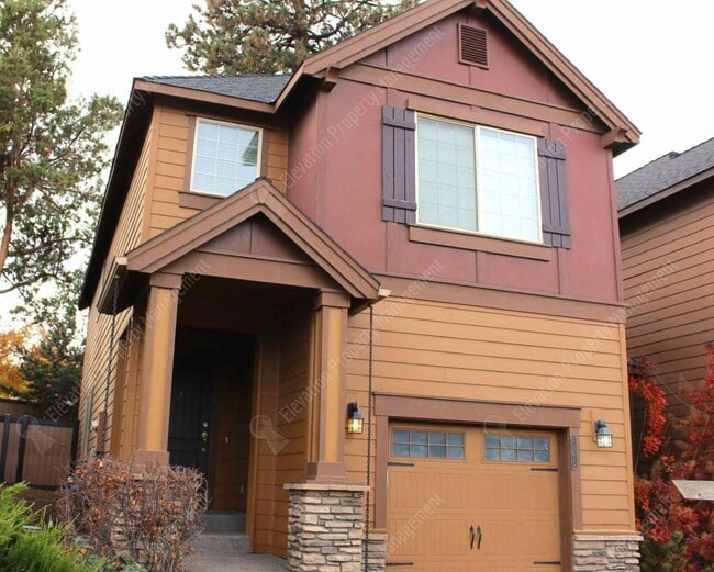 Building Photo - Cozy craftsman home in NW Bend