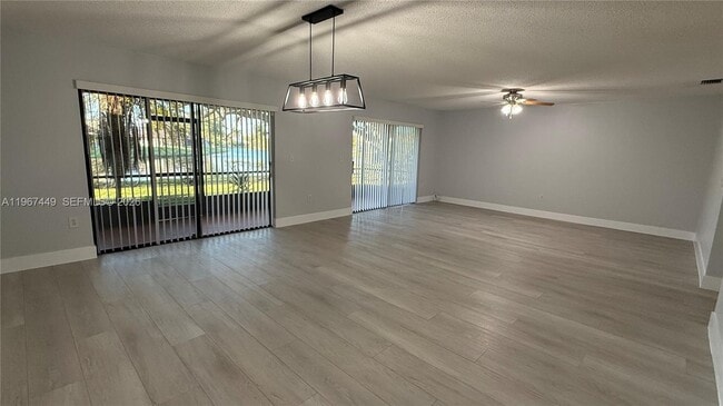 Photo - 223 Lakeside Cir