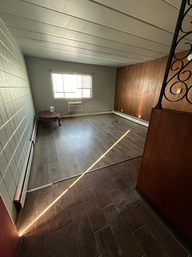 Photo - 216 N 4th St Unit 1