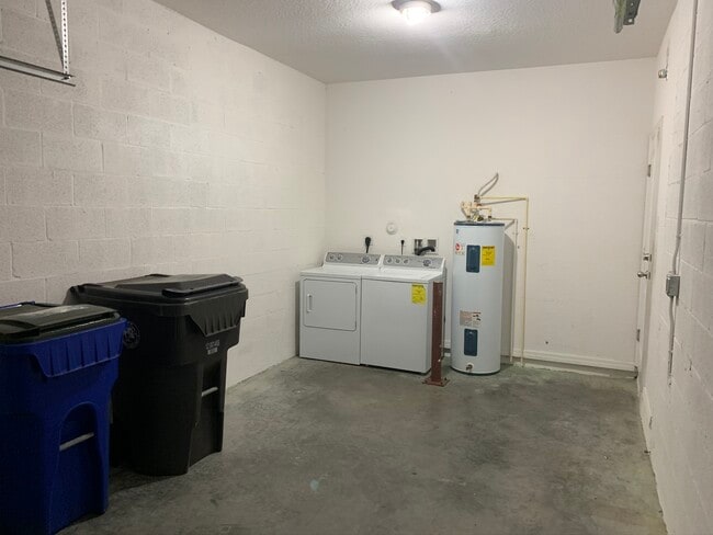 Photo - 3530 NW 29th Ct