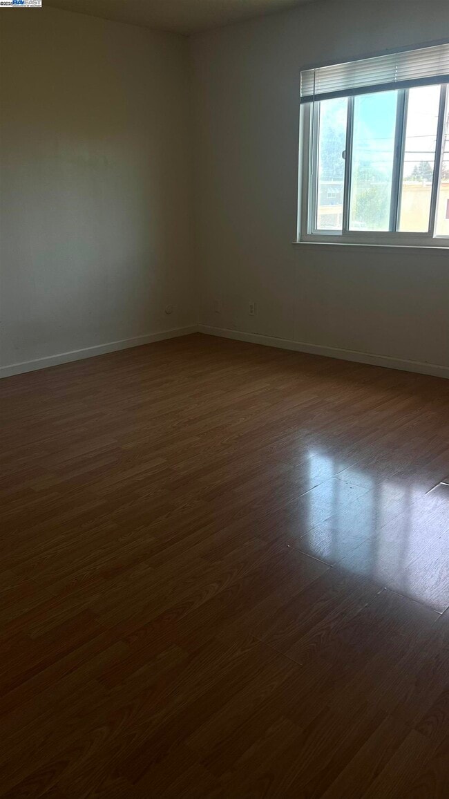 Photo - 21788 Thelma St Apartment Unit 4