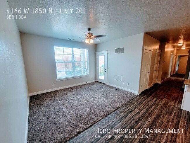 Photo - 4166 W 1850 N Unidad 201