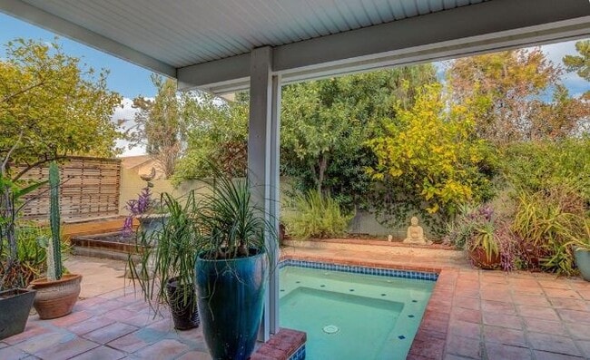 Photo - 300 Redondo St