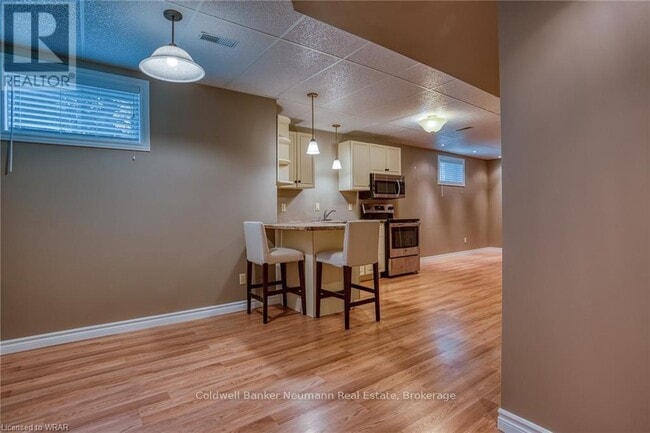 Photo - 19 Peachtree Crescent